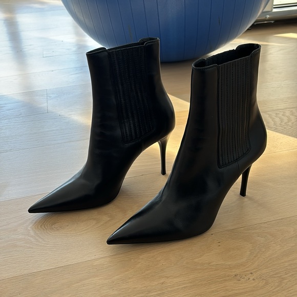 Saint Laurent Mint Bootie Heels Black Leather 39.5 - Picture 2 of 7